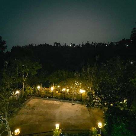 Pear Tree Entire 2Bhk Villa Kotagiri Esterno foto