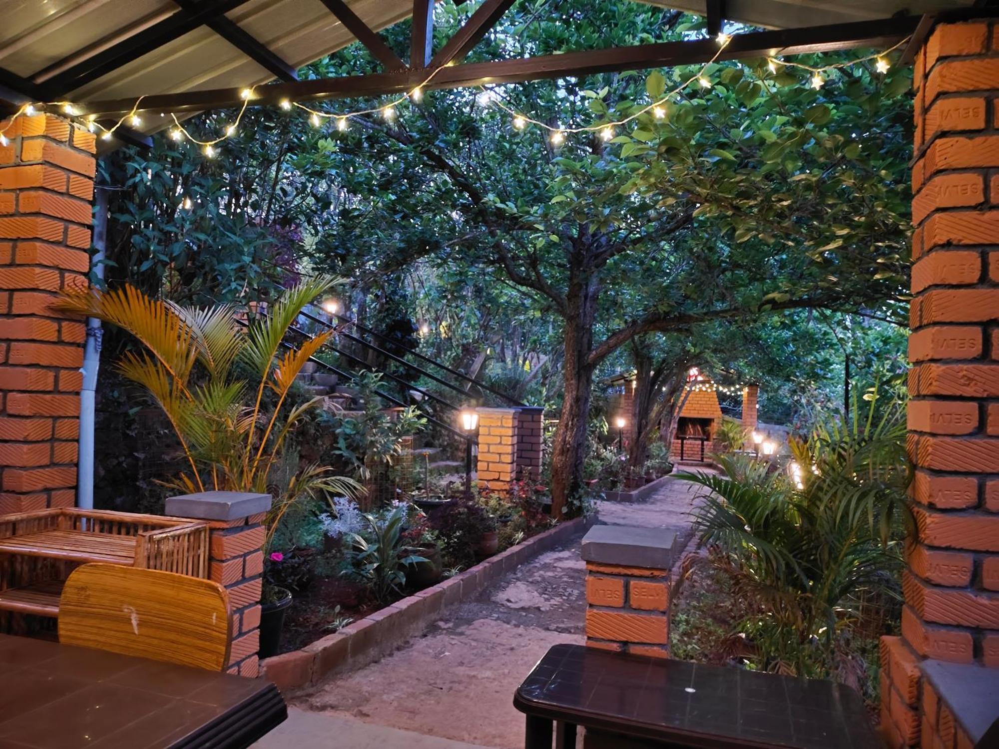 Pear Tree Entire 2Bhk Villa Kotagiri Esterno foto